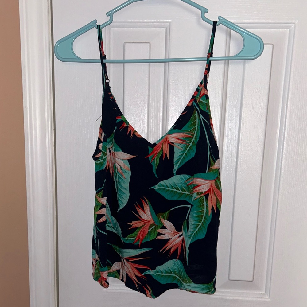 Womens Summer Top / Lightly worn / No tears or stains / Size Medium